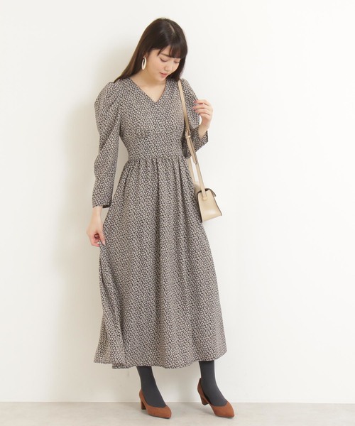 N.（N. Natural Beauty Basic）（エヌエヌナチュラルビューティーベーシック）の「パワーショルダーマキシワンピース（ワンピース・レディース・ブラック系その他/レッド系その他・MEDIUM）」の5枚目の写真