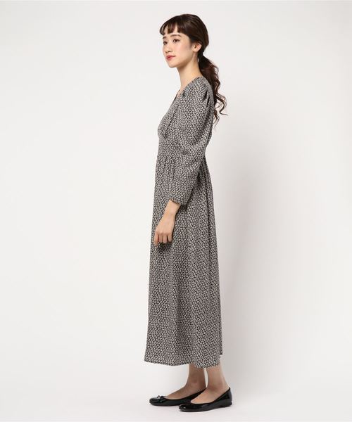 N.（N. Natural Beauty Basic）（エヌエヌナチュラルビューティーベーシック）の「パワーショルダーマキシワンピース（ワンピース・レディース・ブラック系その他/レッド系その他・MEDIUM）」の9枚目の写真