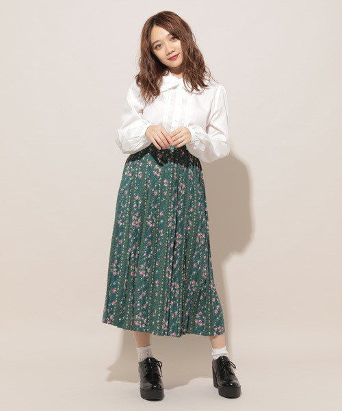 apres jour（アプレジュール）の「ベーシックフリルブラウス【ZOZOTOWN限定アイテム】（シャツ/ブラウス・レディース・ブラック/オフホワイト・フリー）」の3枚目の写真