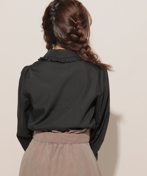 apres jour（アプレジュール）の「ベーシックフリルブラウス【ZOZOTOWN限定アイテム】（シャツ/ブラウス・レディース・ブラック/オフホワイト・フリー）」の6枚目の写真