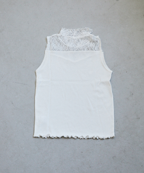 PairPair(ペアペア)の「フリルネックレース切り替えリブタンク(タンクトップ・レディース・ブラック/オフホワイト・FREE)」の5枚目の写真