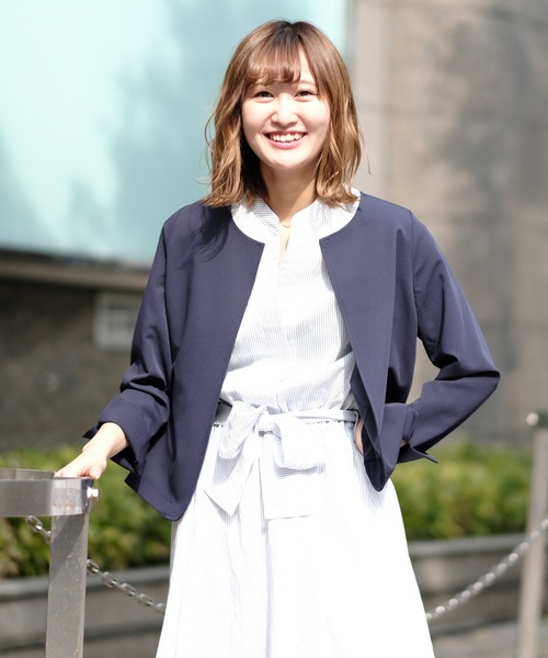 TRUDEA(トルディア)の「スキッパーネック フレンチスリーブワンピース(ワンピース・レディース・チャコールグレー/ネイビー/サックスブルー/イエロー/ブルー/ホワイト×ブルー/ホワイト×ブラック/ホワイト×ネイビー・SMALL/MEDIUM/LARGE)」の17枚目の写真