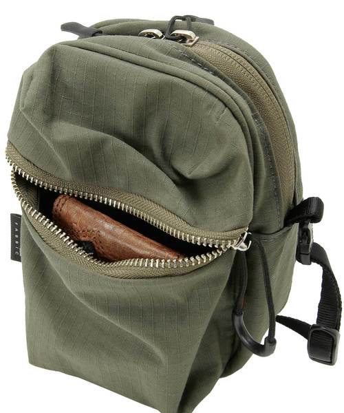 Otias(オティアス)の「オティアス Otias/CORDURA FABRIC ナイロン ショルダーバッグ(ショルダーバッグ・メンズ・ブラック/ネイビー/オリーブ/ブラウン・FREE)」の15枚目の写真