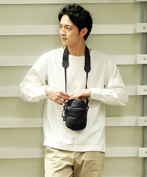 Otias(オティアス)の「オティアス Otias/CORDURA FABRIC ナイロン ショルダーバッグ(ショルダーバッグ・メンズ・ブラック/ネイビー/オリーブ/ブラウン・FREE)」の19枚目の写真