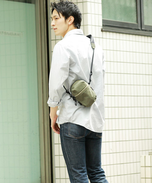 Otias(オティアス)の「オティアス Otias/CORDURA FABRIC ナイロン ショルダーバッグ(ショルダーバッグ・メンズ・ブラック/ネイビー/オリーブ/ブラウン・FREE)」の22枚目の写真