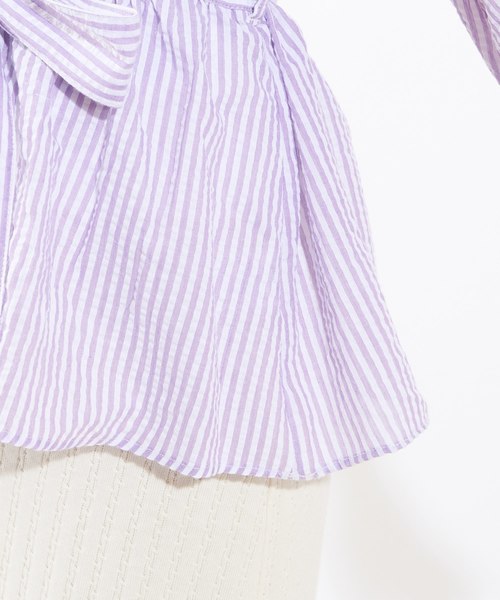 natural couture(ナチュラルクチュール)の「べっ甲調釦ウエストマークブラウス(シャツ/ブラウス・レディース・アイボリー/スミクロ/パープル系その他/ネイビー・FREE)」の10枚目の写真