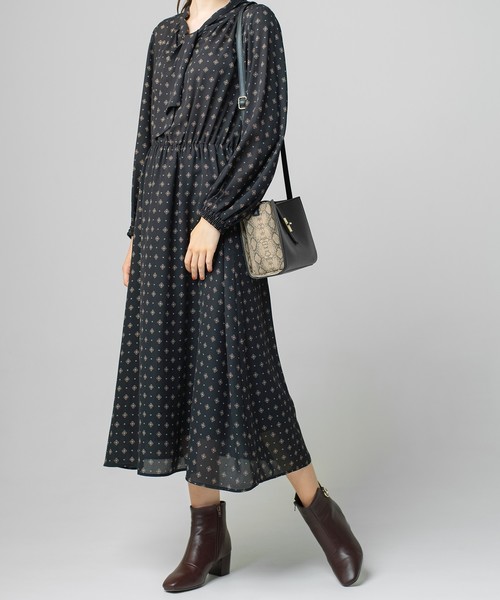 Grove グローブ の 小紋柄ボウタイワンピース ワンピース Wear Grove グローブ の 小紋柄ボウタイワンピース ワンピース Wear
