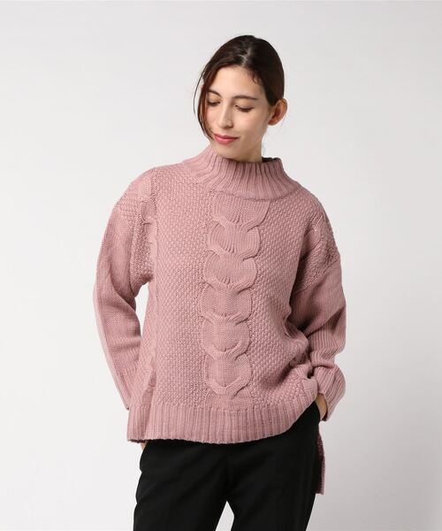 STYLEBLOCK(スタイルブロック)の「ケーブル編み切り替え鹿の子編み×天竺ハイネックビッグシルエットサイドスリットニット(ニット/セーター・レディース・ライトベージュ/ピンク/ブルー/モカ/ラベンダー/杢グレー/オレンジ系その他/ブラック/パープル/オフホワイト・M)」の9枚目の写真