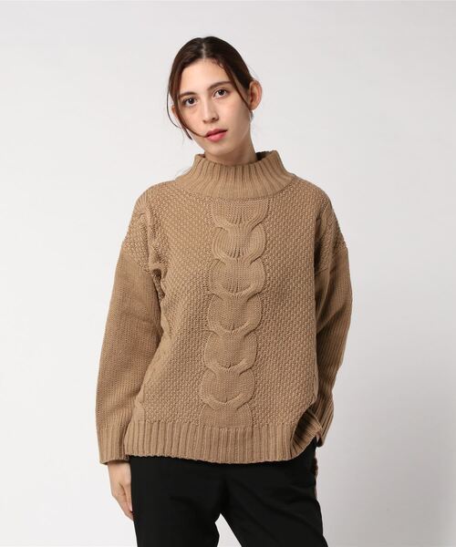 STYLEBLOCK(スタイルブロック)の「ケーブル編み切り替え鹿の子編み×天竺ハイネックビッグシルエットサイドスリットニット(ニット/セーター・レディース・ライトベージュ/ピンク/ブルー/モカ/ラベンダー/杢グレー/オレンジ系その他/ブラック/パープル/オフホワイト・M)」の4枚目の写真
