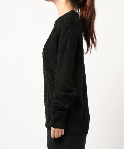 NO WAY（ノーウェイ）の「/ケーブル編みクルーネックニット/（ニット/セーター・レディース・ブラック/ダークグリーン/アイボリー/オフホワイト/グレー/ベージュ/ネイビー/マスタード/モカ/キャメル・LARGE/MEDIUM/X-LARGE）」の11枚目の写真