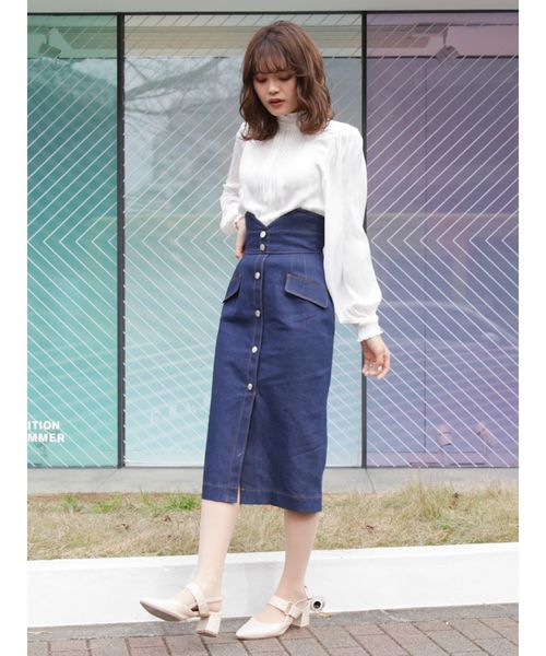dazzlin(ダズリン)の「ハイウエストフロントボタンデ二ムスカート(デニムスカート・レディース・オフホワイト/インディゴブルー/ブルー・SMALL/MEDIUM)」の17枚目の写真