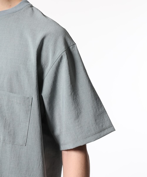 ADAM ET ROPE'(アダムエロペ)の「【EVALET】クルーネックTシャツ/吸汗・速乾(Tシャツ/カットソー・メンズ・ライトグリーン/ベージュ系その他/チャコールグレー・M/L)」の10枚目の写真