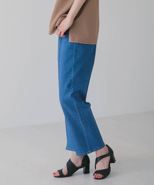 Bou Jeloud（ブージュルード）の「オールストレッチセンタープレスデニムパンツ（デニムパンツ・レディース・ブルー/インディゴブルー/ナチュラル・38/36）」の11枚目の写真