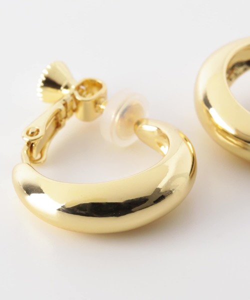 SMELLY(スメリー)の「リッタイメタルフープイヤリング(イヤリング・レディース・シルバー/ゴールド・-)」の21枚目の写真