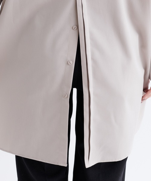 DouDou（ドゥドゥ）の「バックボタン切替シャツ（シャツ/ブラウス・レディース・チャコールグレー/ベージュ/ライトオリーブ・FREE）」の9枚目の写真