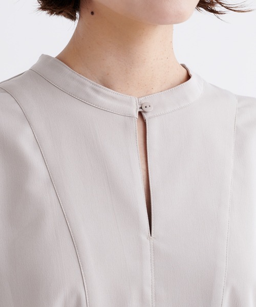 DouDou（ドゥドゥ）の「バックボタン切替シャツ（シャツ/ブラウス・レディース・チャコールグレー/ベージュ/ライトオリーブ・FREE）」の20枚目の写真