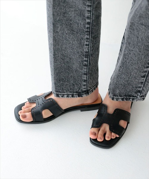 DONOBAN(ドノバン)の「Hカットサンダル(サンダル・レディース・ダークブラウン/ホワイト/ブラック・22.5cm/23.0cm/24.0cm/23.5cm)」の1枚目の写真