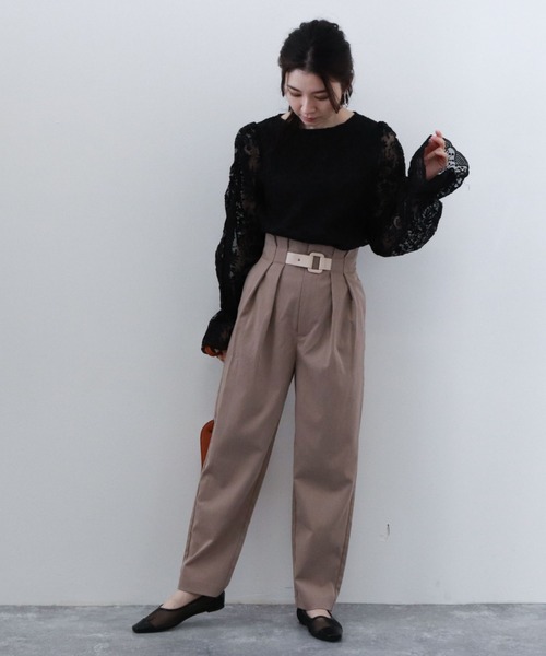 archives（アルシーヴ）の「ベルトアクセント２タックパンツ（その他パンツ・レディース・グリーン/アイボリー/モカ・MEDIUM）」の9枚目の写真
