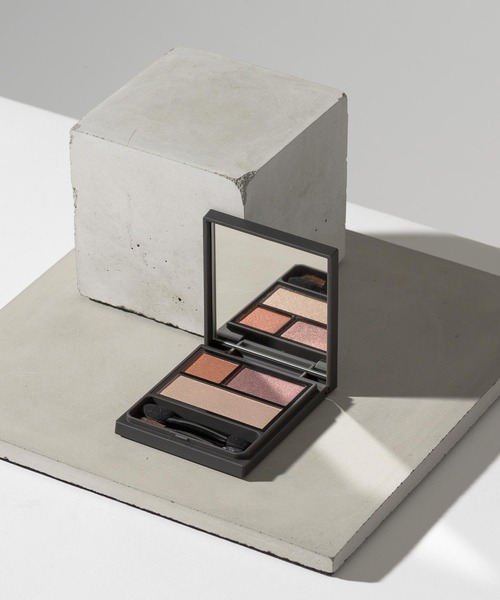 OSAJI（オサジ）の「オサジ ニュアンス アイシャドウパレット（アイシャドウ・レディース・砂丘/向こう岸/Ikuukan 〈異空間〉/幻/Wataridori〈渡り鳥〉・FREE）」の12枚目の写真