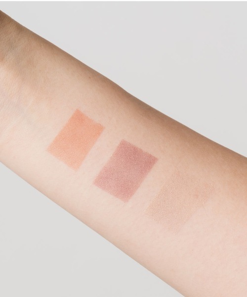 OSAJI（オサジ）の「オサジ ニュアンス アイシャドウパレット（アイシャドウ・レディース・砂丘/向こう岸/Ikuukan 〈異空間〉/幻/Wataridori〈渡り鳥〉・FREE）」の16枚目の写真