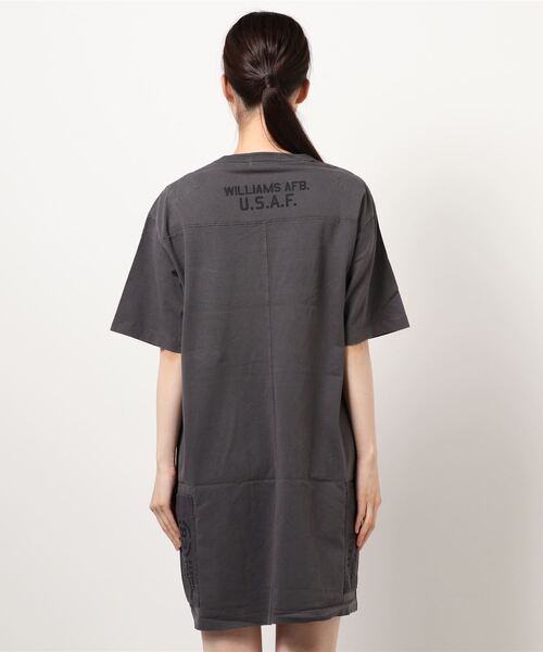 AVIREX（アヴィレックス）の「AVIREX/アヴィレックス/L-S/S FADE WASH POCK（ワンピース・レディース・オレンジ/オリーブ/オフホワイト/チャコール・FREE）」の9枚目の写真