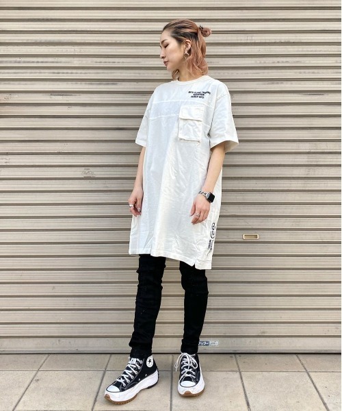 AVIREX（アヴィレックス）の「AVIREX/アヴィレックス/L-S/S FADE WASH POCK（ワンピース・レディース・オレンジ/オリーブ/オフホワイト/チャコール・FREE）」の2枚目の写真