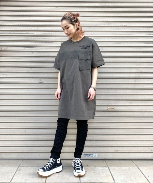 AVIREX（アヴィレックス）の「AVIREX/アヴィレックス/L-S/S FADE WASH POCK（ワンピース・レディース・オレンジ/オリーブ/オフホワイト/チャコール・FREE）」の12枚目の写真