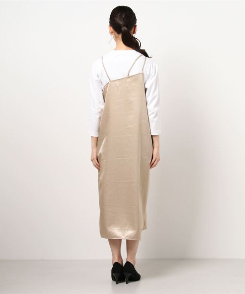 mimi toujours（ミミトゥジュール）の「ワンピース キャミソール サテン omom×mimi toujours（ワンピース・レディース・サーモンピンク/ベージュ・M）」の15枚目の写真