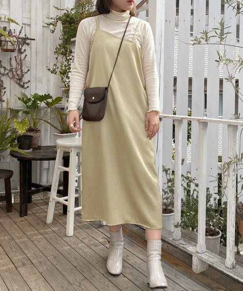 mimi toujours（ミミトゥジュール）の「ワンピース キャミソール サテン omom×mimi toujours（ワンピース・レディース・サーモンピンク/ベージュ・M）」の14枚目の写真