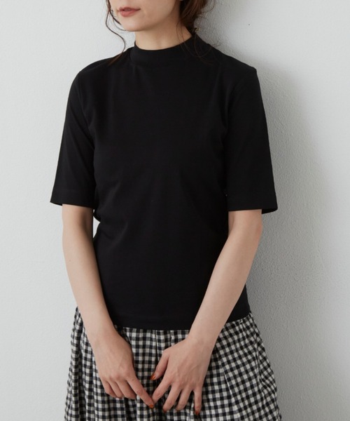 Libra Cue(リブラ キュー)の「ボトルネックプルオーバー(Tシャツ/カットソー・レディース・ベージュ/ブラック/ネイビー・FREE)」の3枚目の写真