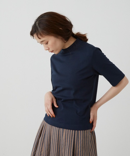Libra Cue(リブラ キュー)の「ボトルネックプルオーバー(Tシャツ/カットソー・レディース・ベージュ/ブラック/ネイビー・FREE)」の18枚目の写真
