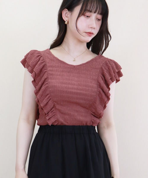Monocoro toppi(モノコロトッピ)の「Vネックショルダーダブルフリル ノースリーブトップス(Tシャツ/カットソー・レディース・ブラック/オフホワイト/ピンク系その他/グレイッシュベージュ・M)」の4枚目の写真