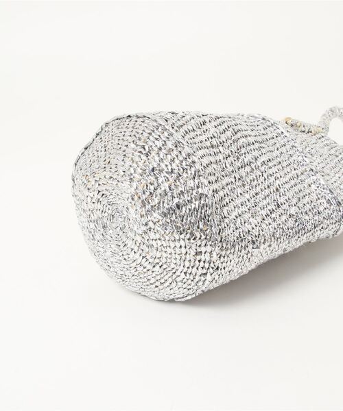 note et silence (ノートエシロンス)の「サイザルバッグ ワンハンドル ビン型(ハンドバッグ・レディース・シルバー・FREE)」の13枚目の写真