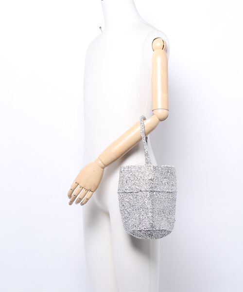 note et silence (ノートエシロンス)の「サイザルバッグ ワンハンドル ビン型(ハンドバッグ・レディース・シルバー・FREE)」の3枚目の写真
