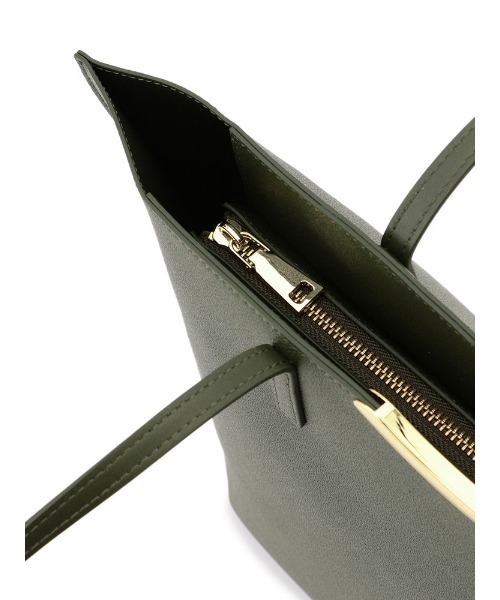 Perfect Suit FActory（パーフェクトスーツファクトリー）の「金具付きト－トバッグ　ベージュ/カーキ/ブラック（トートバッグ・レディース・カーキ/ベージュ/ブラック・FREE）」の11枚目の写真