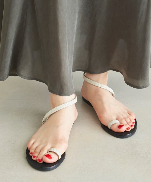 DouDou（ドゥドゥ）の「【 SOLSANA/ソルサナ 】Aggie Slide（サンダル・レディース・オフホワイト/ブラック・38/37）」の5枚目の写真