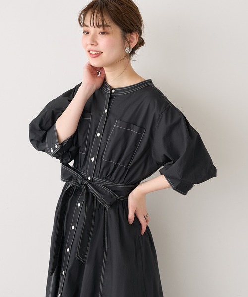 natural couture（ナチュラルクチュール）の「【WEB限定】ノーカラーシャツワンピース（ワンピース・レディース・ブラック/ベージュ/オフホワイト・FREE）」の5枚目の写真