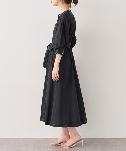 natural couture（ナチュラルクチュール）の「【WEB限定】ノーカラーシャツワンピース（ワンピース・レディース・ブラック/ベージュ/オフホワイト・FREE）」の6枚目の写真