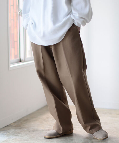 BEAMS(ビームス)の「BEAMS / ツイル ワーク スラックス(スラックス・メンズ・チャコールグレー/ベージュ・SMALL/MEDIUM/LARGE/X-LARGE)」の1枚目の写真