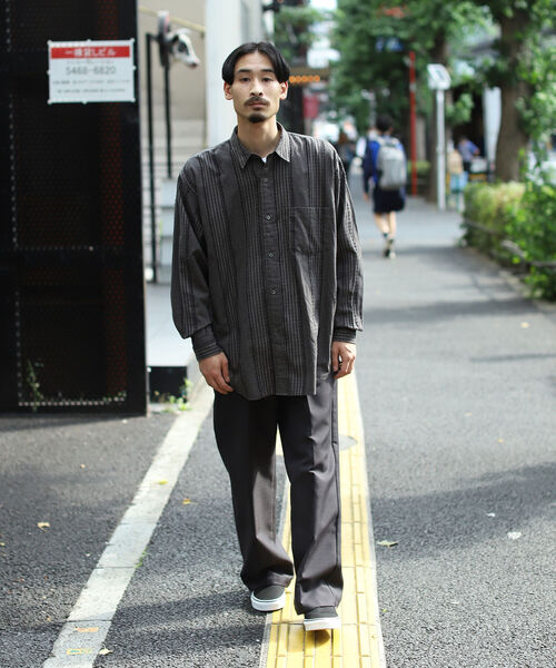 BEAMS(ビームス)の「BEAMS / ツイル ワーク スラックス(スラックス・メンズ・チャコールグレー/ベージュ・SMALL/MEDIUM/LARGE/X-LARGE)」の6枚目の写真