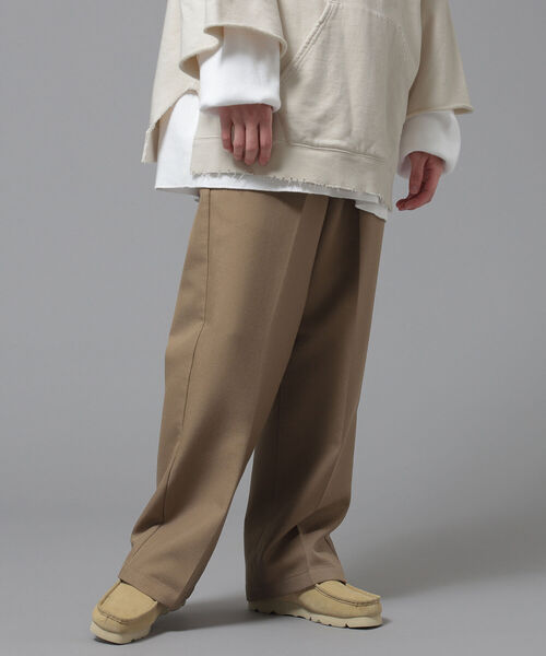 BEAMS(ビームス)の「BEAMS / ツイル ワーク スラックス(スラックス・メンズ・チャコールグレー/ベージュ・SMALL/MEDIUM/LARGE/X-LARGE)」の15枚目の写真