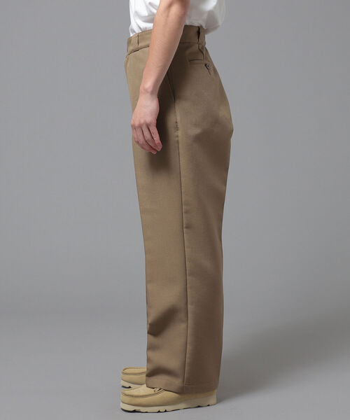 BEAMS(ビームス)の「BEAMS / ツイル ワーク スラックス(スラックス・メンズ・チャコールグレー/ベージュ・SMALL/MEDIUM/LARGE/X-LARGE)」の18枚目の写真