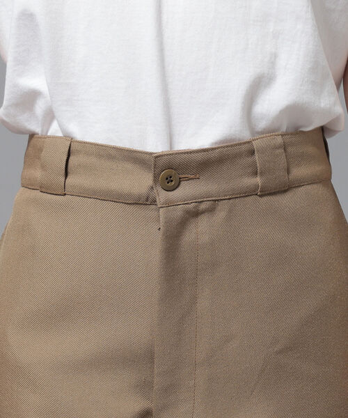 BEAMS(ビームス)の「BEAMS / ツイル ワーク スラックス(スラックス・メンズ・チャコールグレー/ベージュ・SMALL/MEDIUM/LARGE/X-LARGE)」の20枚目の写真