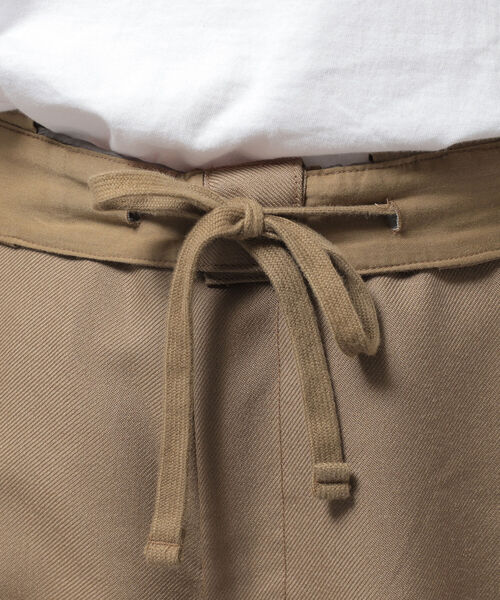 BEAMS(ビームス)の「BEAMS / ツイル ワーク スラックス(スラックス・メンズ・チャコールグレー/ベージュ・SMALL/MEDIUM/LARGE/X-LARGE)」の21枚目の写真
