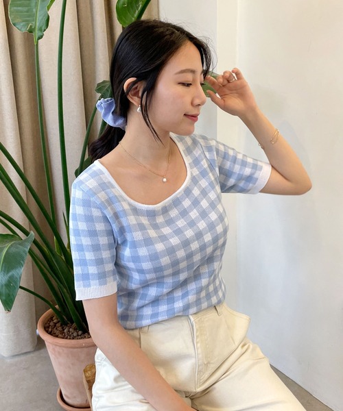 CEMONEMO（セモネモ）の「スクエアネック ギンガムチェック サマーニット（ニット/セーター・レディース・ブラック/スカイブルー/レッド/オレンジ・FREE）」の19枚目の写真