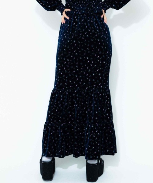 Candy Stripper（キャンディストリッパー）の「FLOWER VELOUR スカート（スカート・レディース・グレー/ネイビー・2）」の4枚目の写真