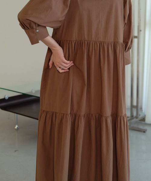 Bab（バブ）の「【WEB限定】ボリュームスリーブティアードワンピース（ワンピース・レディース・ダークブラウン/ベージュ/ブラウン・M）」の22枚目の写真