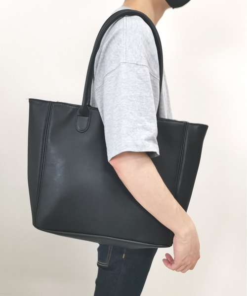 ADMIX/ATELIER SAB MEN(アドミックスアトリエサブメン)の「ムラ加工 フェイクレザー ファスナー付き トートバッグ(トートバッグ・メンズ・ブラック/グレー/ネイビー・FREE)」の1枚目の写真
