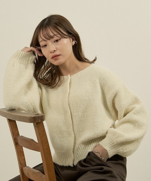 VANNIE U（ヴァニーユー）の「モヘアライク2WAYニットカーディガン（カーディガン/ボレロ・レディース・グリーン/アイボリー/パープル/ブルー/イエロー・FREE）」の2枚目の写真