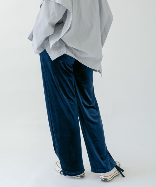 KBF（ケイビーエフ）の「ベロアストレートパンツ（その他パンツ・レディース・グリーン/ブルー/パープル系その他・ONE）」の10枚目の写真